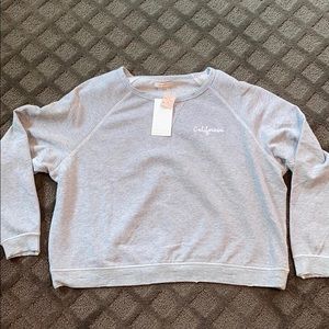 Sweatshirt